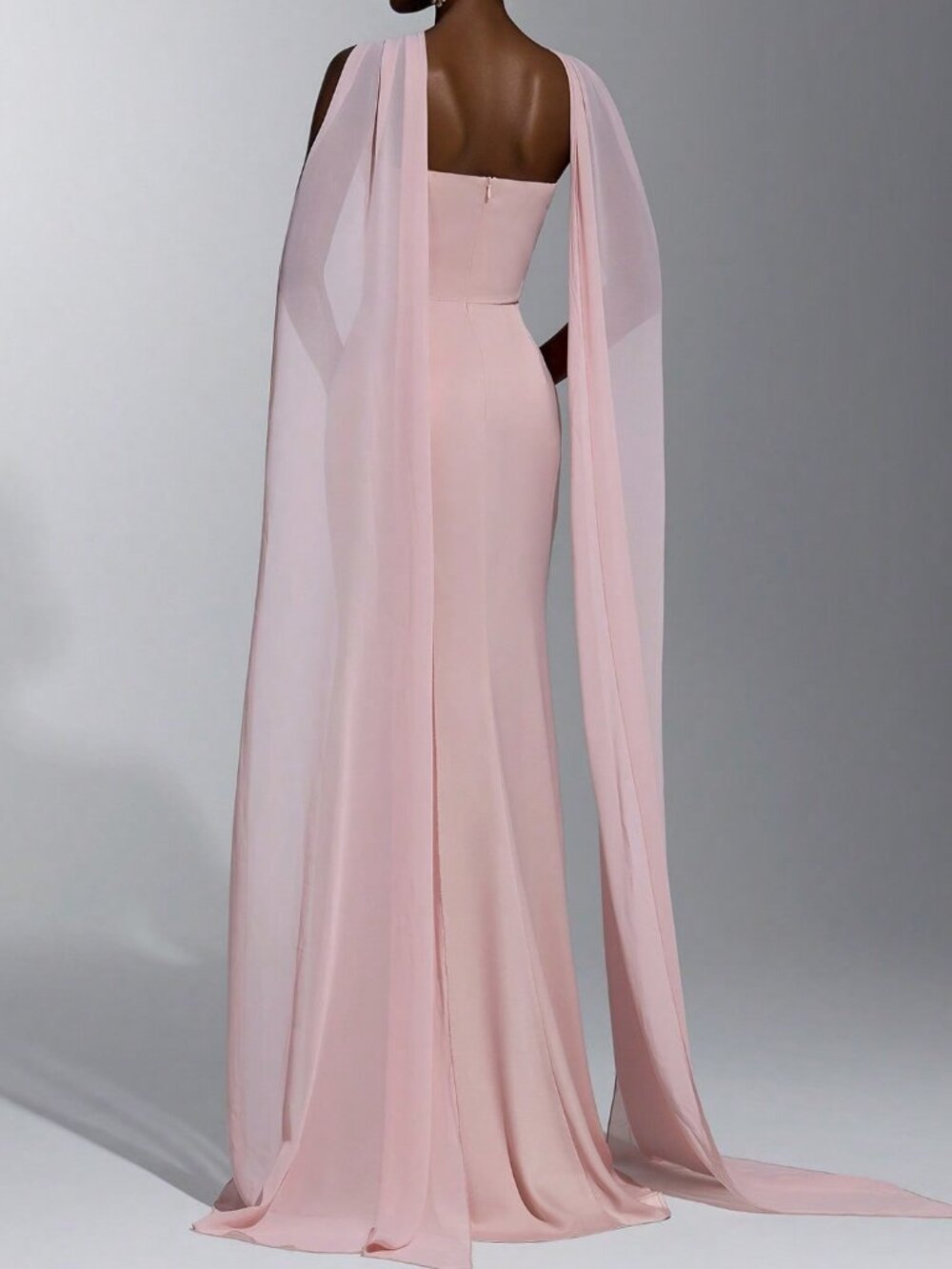Baby Pink Women's Elegant Pleated Halter Neck Top With Draped Accents - Picture 2 of 8